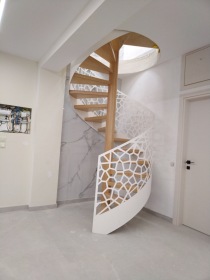 Στρογγυλή σκάλα